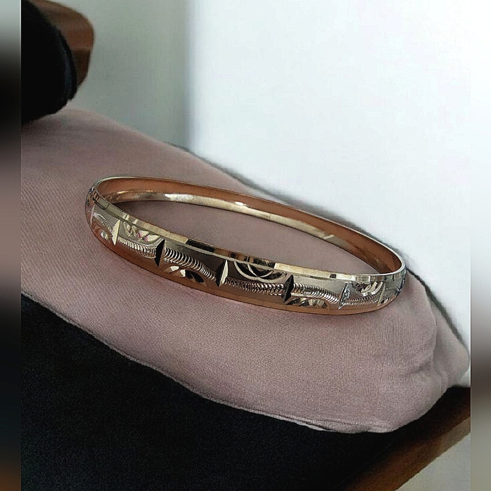 Gold Tone Etched Bangle Bracelet Unsigned